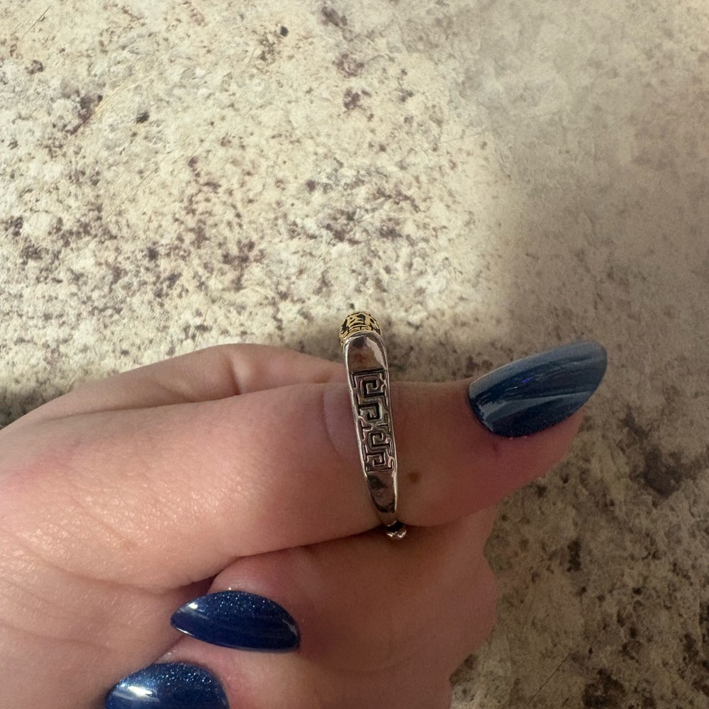 Buddhist Tibetan Prayer Wheel Ring ~ Believed to be Sterling Silver and Brass - Picture 4 of 9